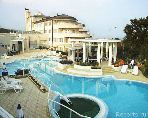 Bellevue Hotel 3